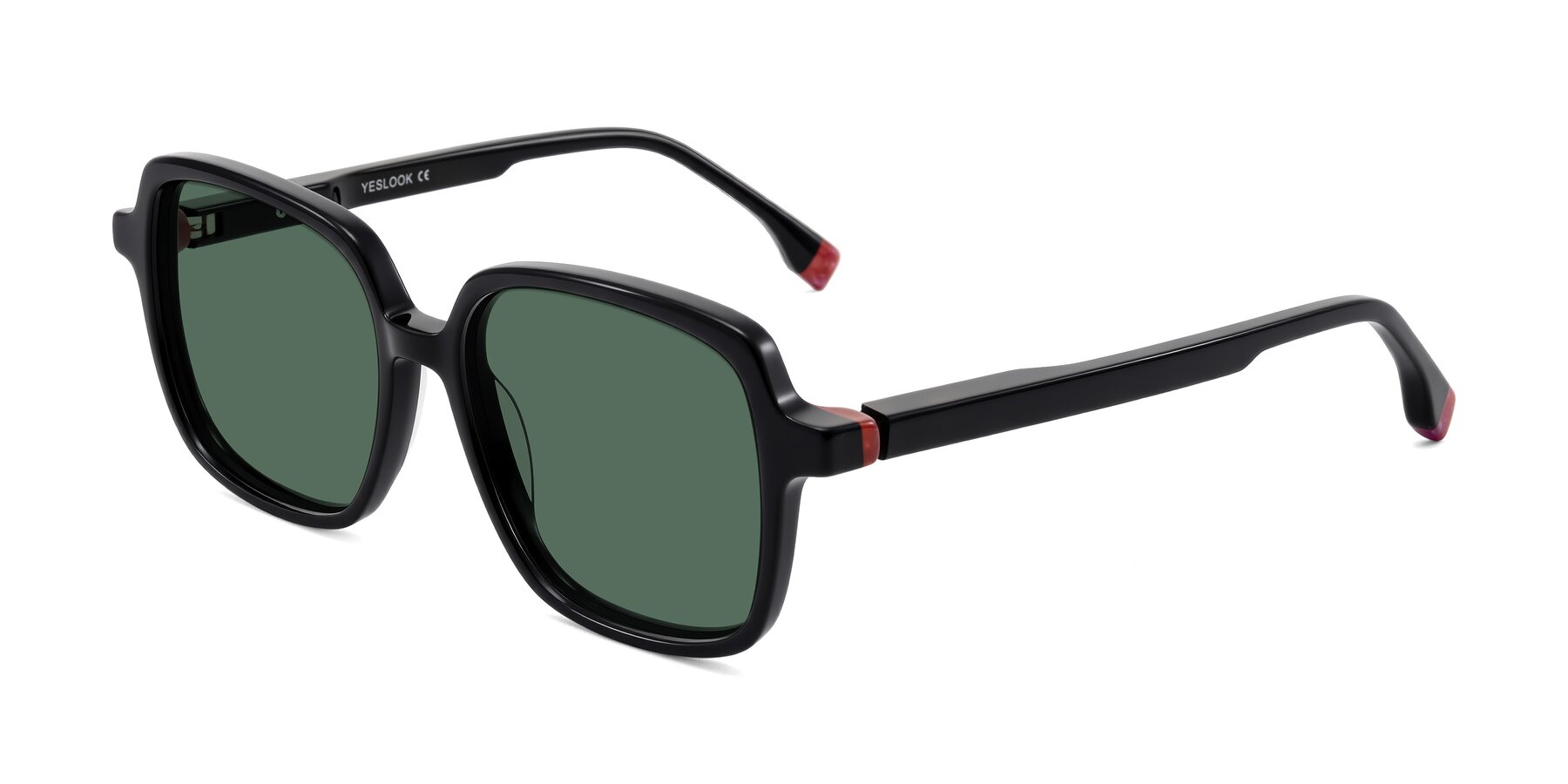 Angle of Huynh in Black with Green Polarized Lenses