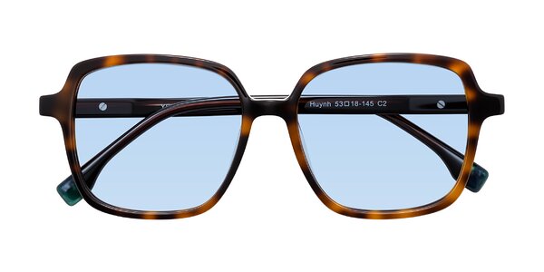 Front of Huynh in Tortoise