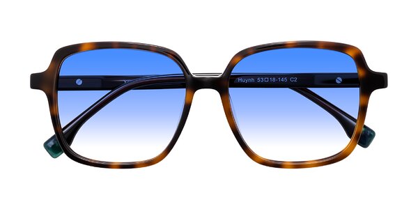 Front of Huynh in Tortoise