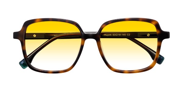 Front of Huynh in Tortoise