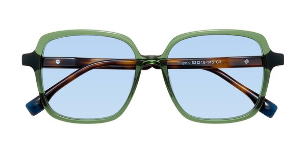 Front of Huynh in Green/Tortoise