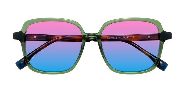 Front of Huynh in Green/Tortoise