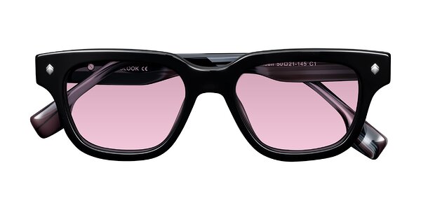 Front of Jensen in Black/Gray Striped