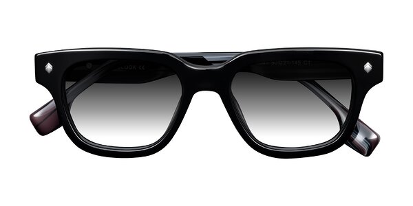 Front of Jensen in Black/Gray Striped