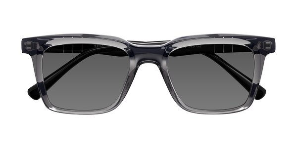 Front of Itasca in Transparent Gray/Black