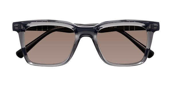 Front of Itasca in Transparent Gray/Black