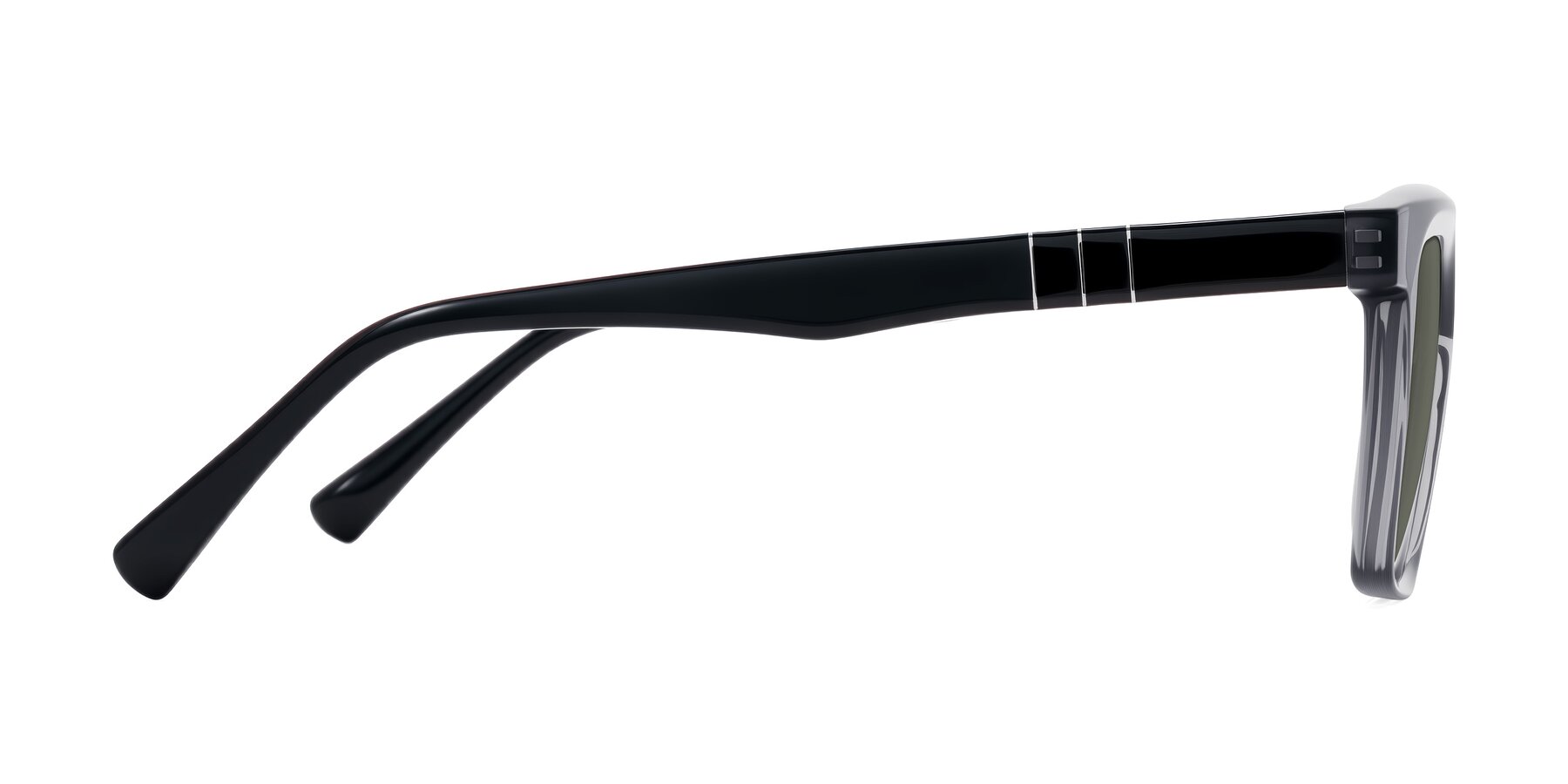 Side of Itasca in Transparent Gray/Black with Gray Polarized Lenses
