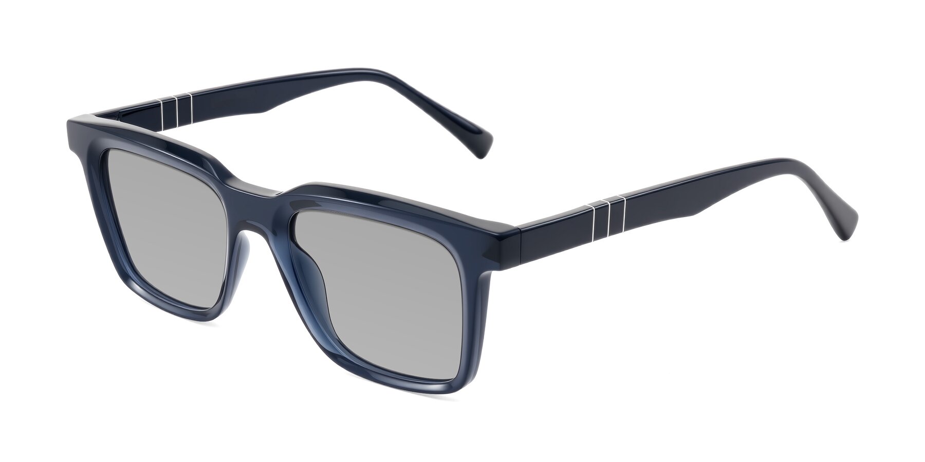 Angle of Itasca in Dark Navy with Light Gray Tinted Lenses