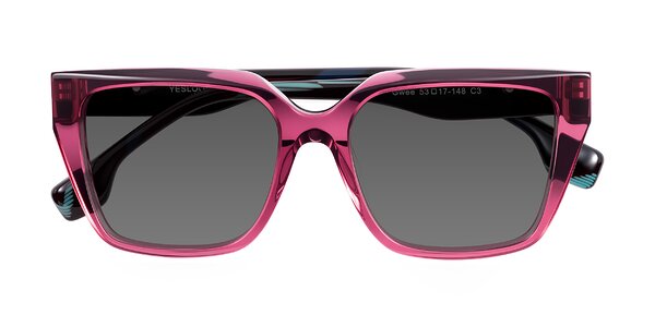 Front of Gwee in Amethyst /Light Blue Striped