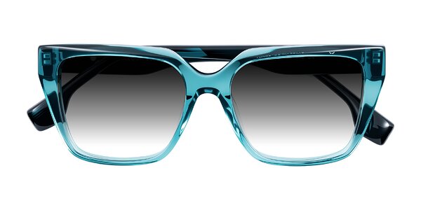 Front of Gwee in Blue/Teal Striped