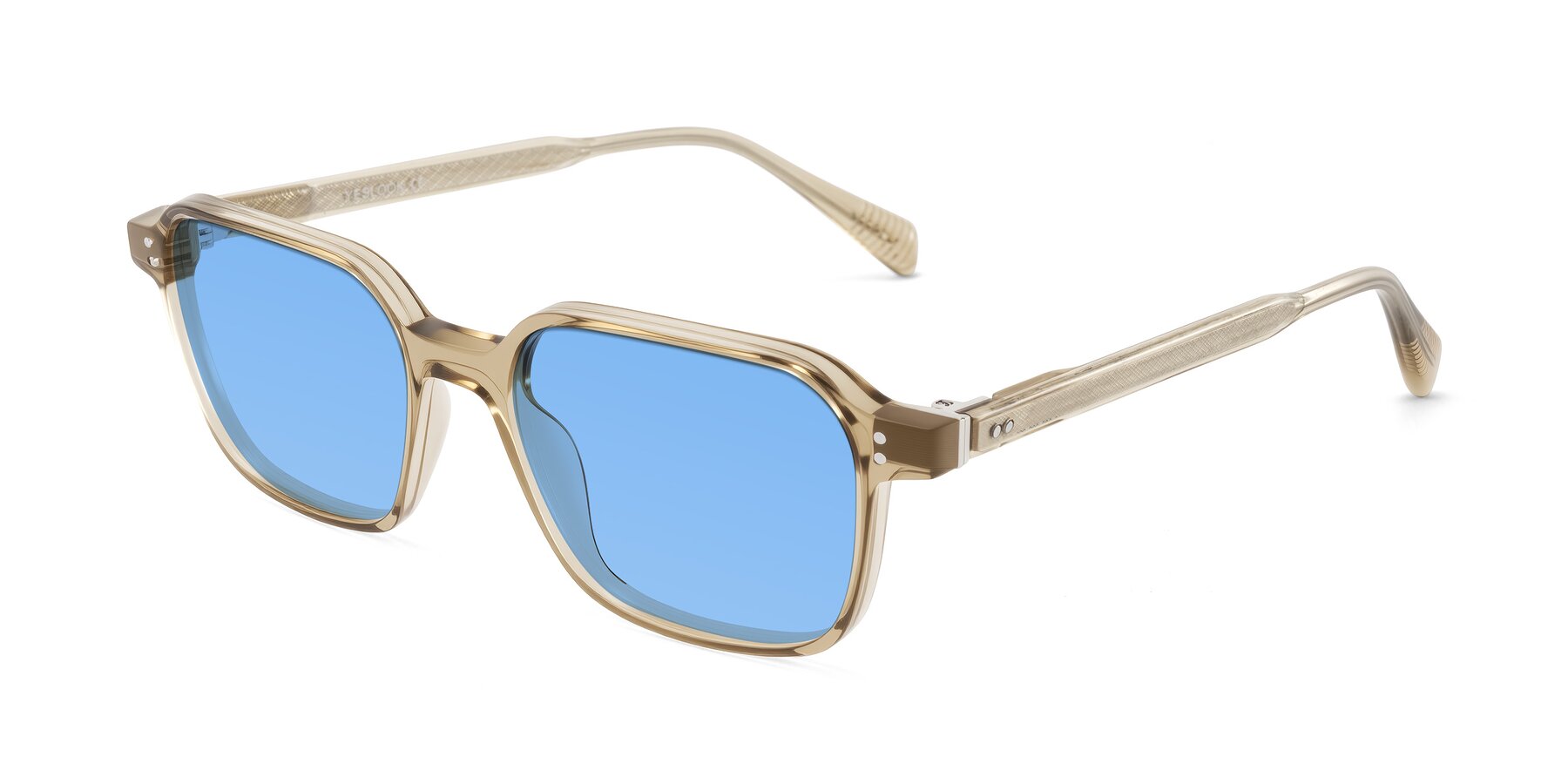 Angle of Schwedts in Champagne with Medium Blue Tinted Lenses