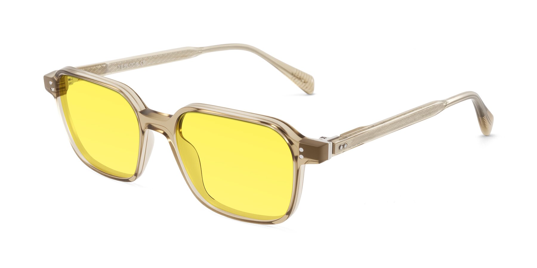 Angle of Schwedts in Champagne with Medium Yellow Tinted Lenses