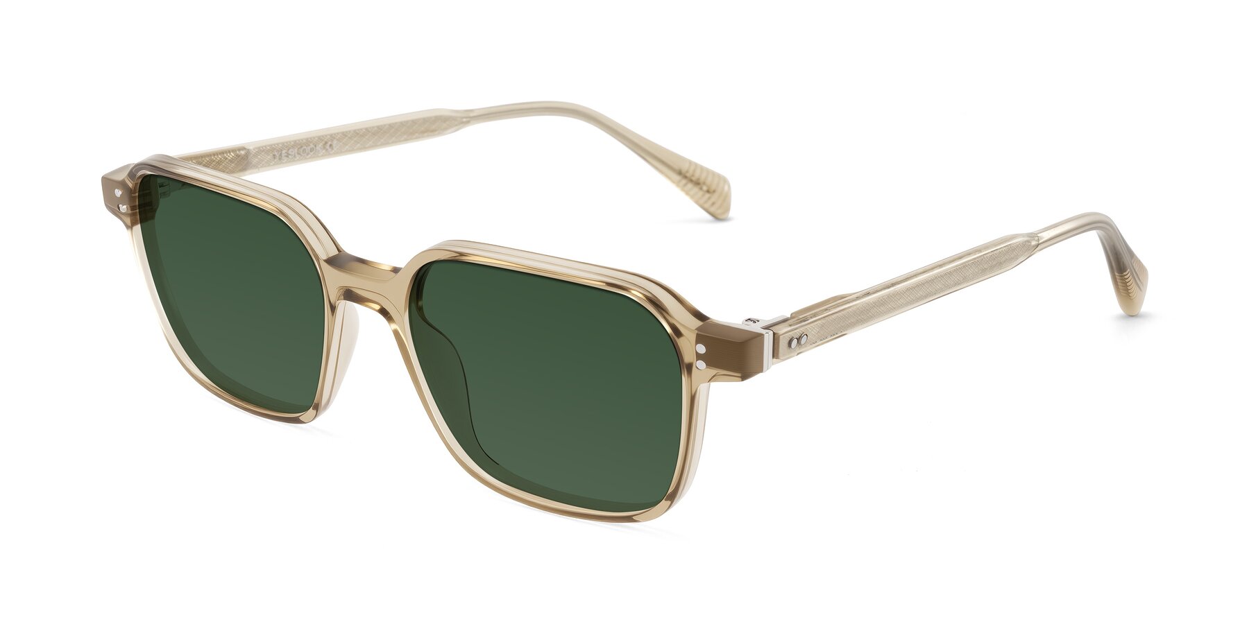 Angle of Schwedts in Champagne with Green Tinted Lenses