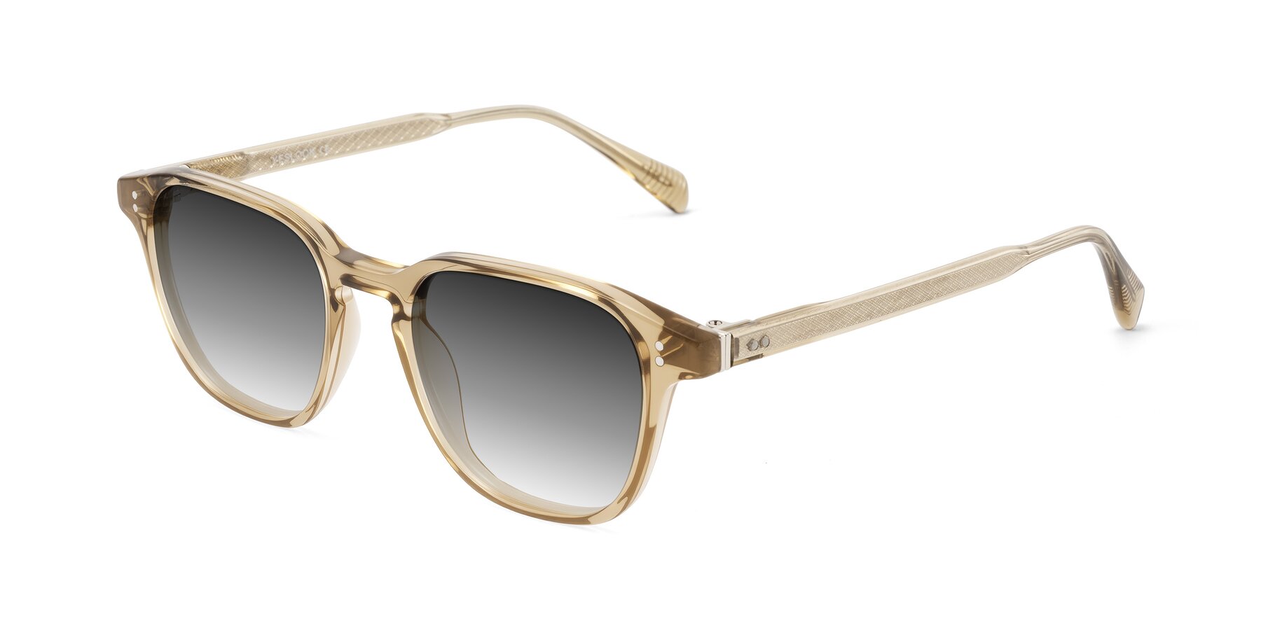 Angle of Huites in Champagne with Gray Gradient Lenses