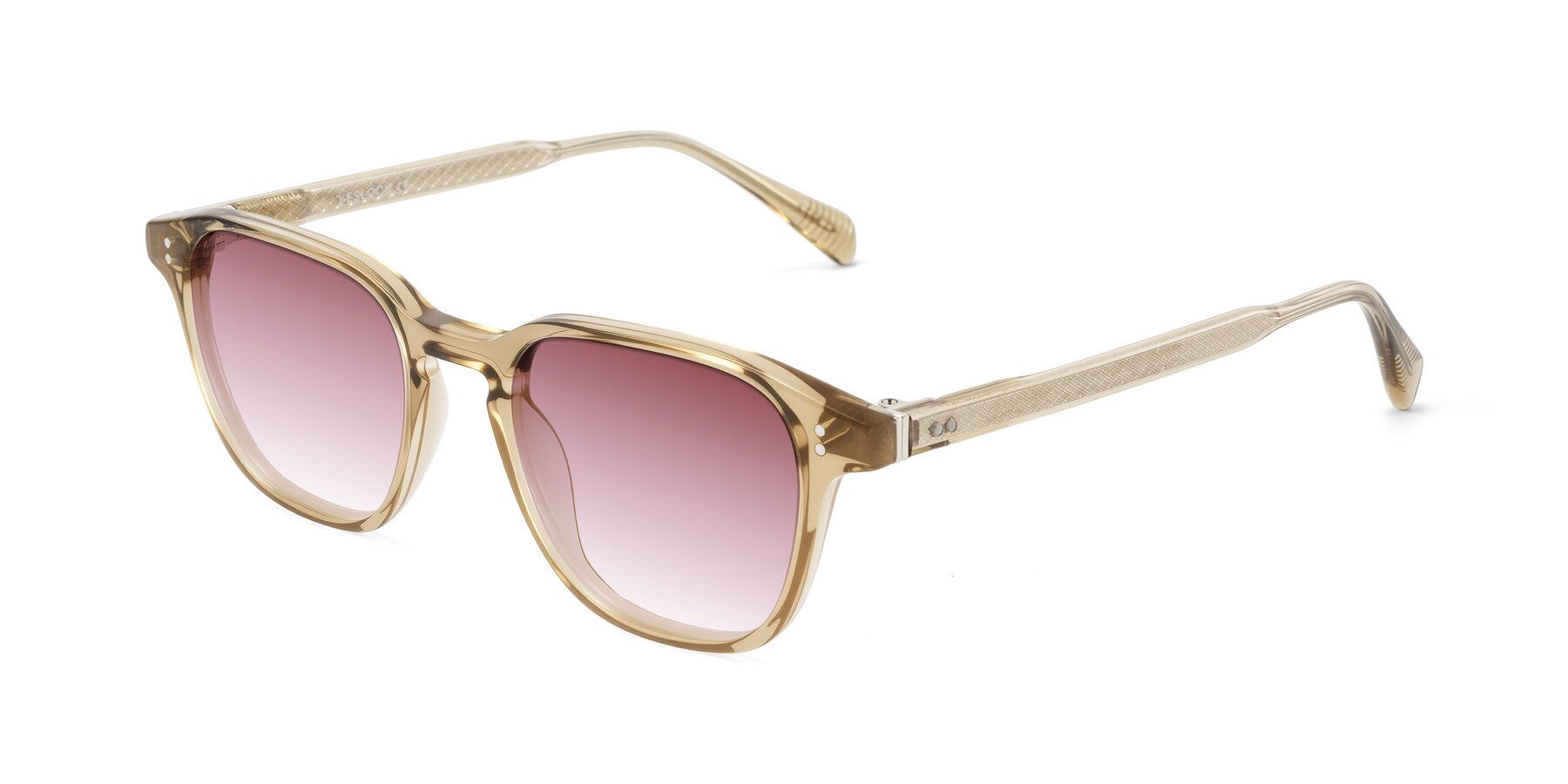 Angle of Huites in Champagne with Garnet Gradient Lenses