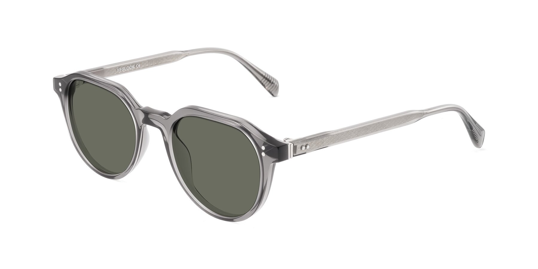 Angle of Cotaii in Gray with Gray Polarized Lenses