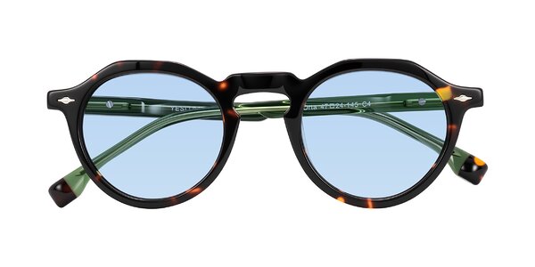 Front of Orta in Tortoise/Green