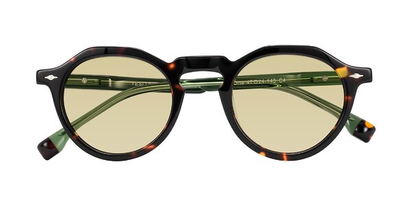 Front of Orta in Tortoise/Green