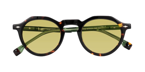 Front of Orta in Tortoise/Green