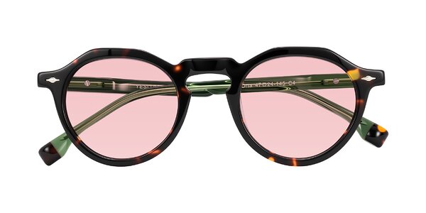 Front of Orta in Tortoise/Green