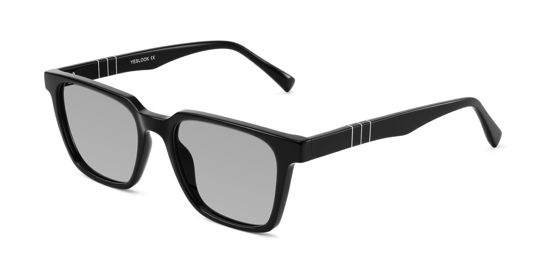 Angle of Doelum in Black with Light Gray Tinted Lenses