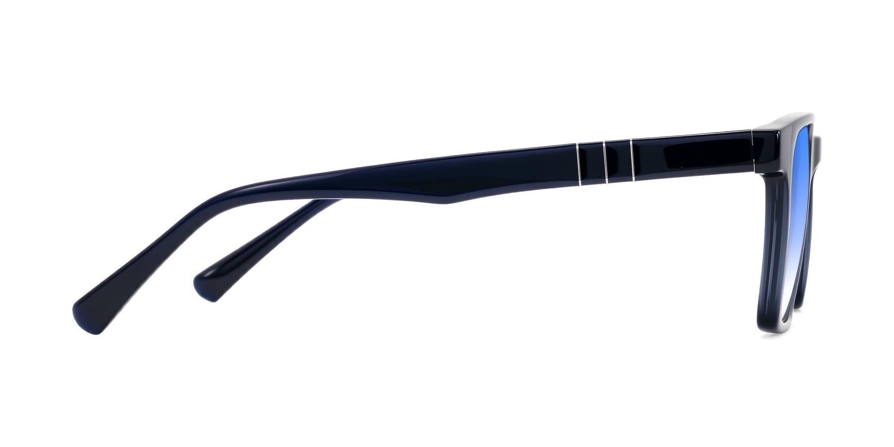 Side of Doelum in Dark Navy with Blue Gradient Lenses