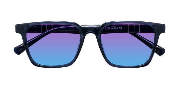 Front of Doelum in Dark Navy