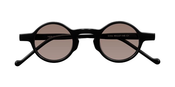 Front of Enno in Black