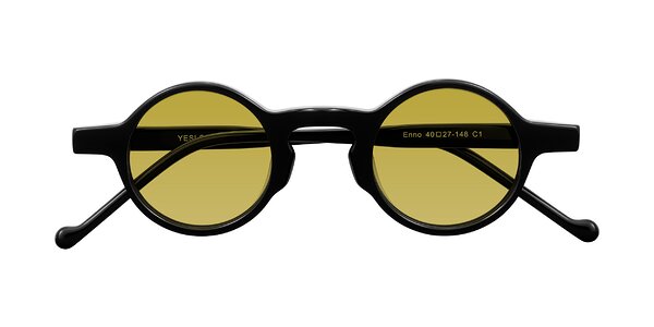 Front of Enno in Black