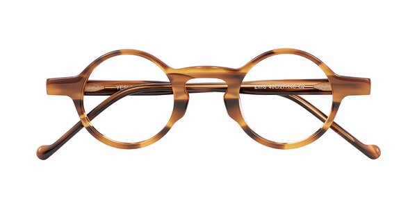 Front of Enno in Amber Striped