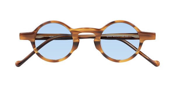 Front of Enno in Amber Striped