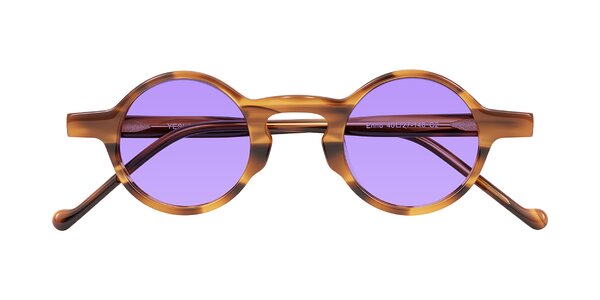 Front of Enno in Amber Striped