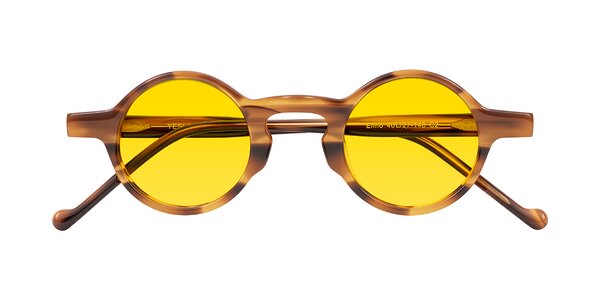 Front of Enno in Amber Striped