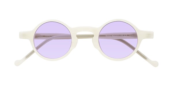 Front of Enno in Jade White