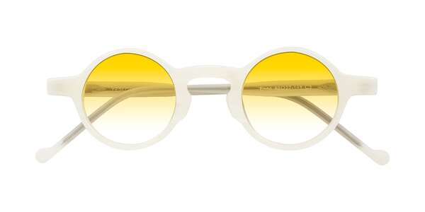 Front of Enno in Jade White