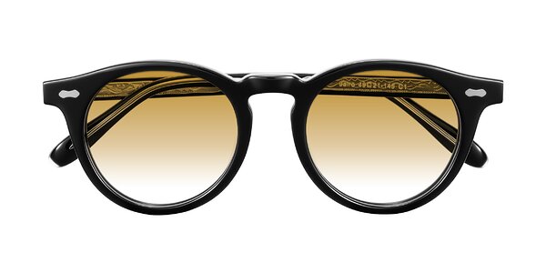 Front of Jairo in Black