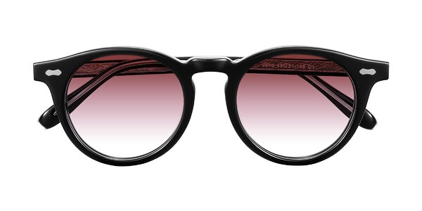 Front of Jairo in Black