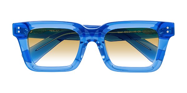 Front of Izael in Transparent Blue