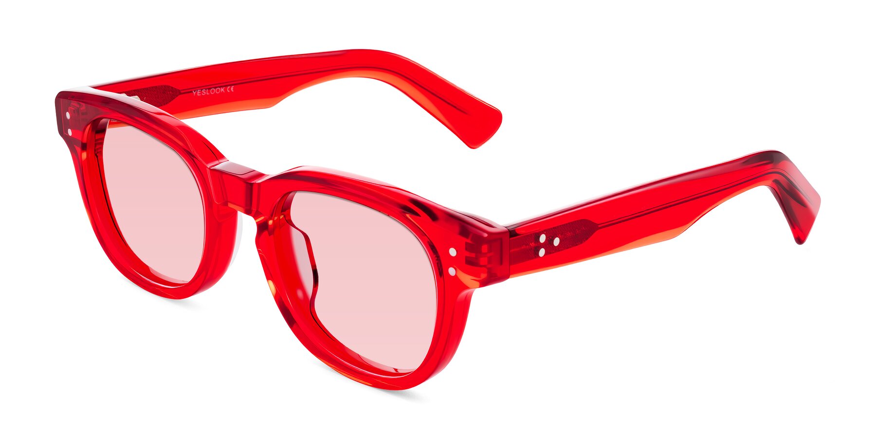 Angle of Jasiri in Chili Pepper with Light Garnet Tinted Lenses