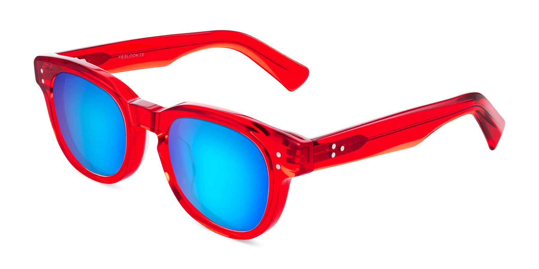 Angle of Jasiri in Chili Pepper with Blue Mirrored Lenses