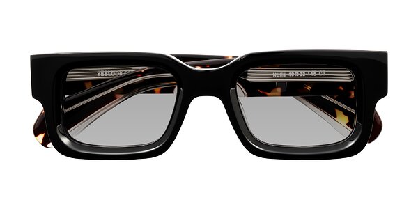 Front of Nuria in Black/Tortoise