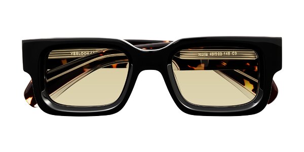 Front of Nuria in Black/Tortoise