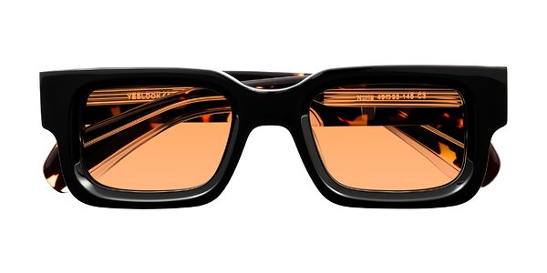 Front of Nuria in Black/Tortoise