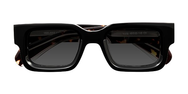 Front of Nuria in Black/Tortoise