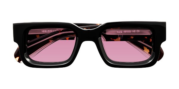 Front of Nuria in Black/Tortoise