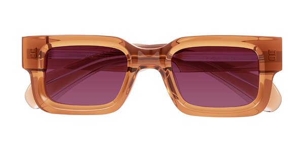 Front of Nuria in Amber