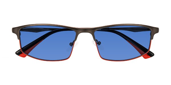 Front of Monnow in Gray/Red