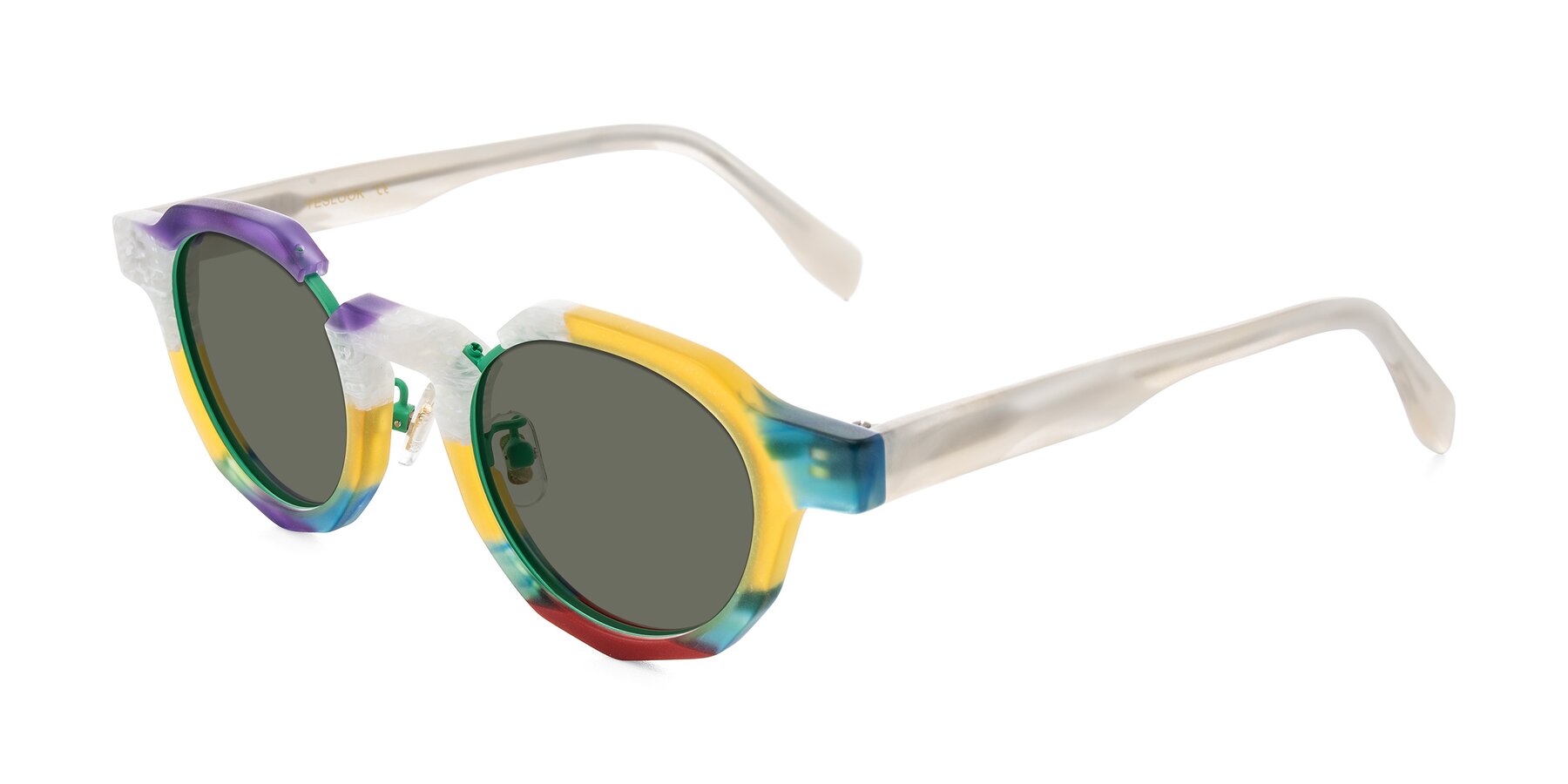 Angle of Gisella in Matte Fruits with Gray Polarized Lenses