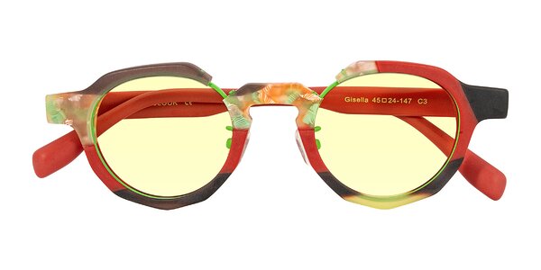 Front of Gisella in Matte Garden