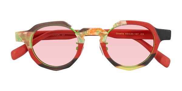 Front of Gisella in Matte Garden